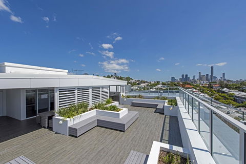 DoubleOne3 Apartments - Cruises Travel 0