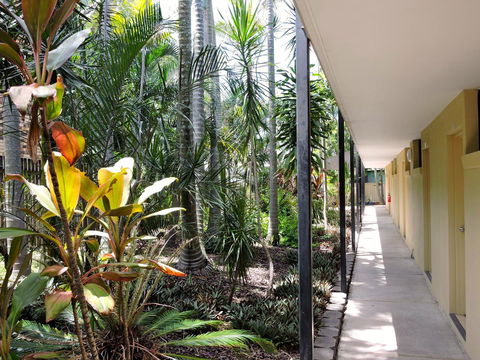 Best Western Airport 85 Motel - Cruises Travel 18