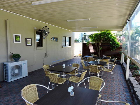 Best Western Airport 85 Motel - Cruises Travel 13