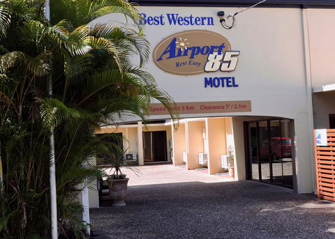 Best Western Airport 85 Motel - Cruises Travel 35