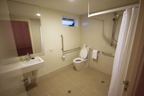 Domain Serviced Apartments - Cruises Travel 13