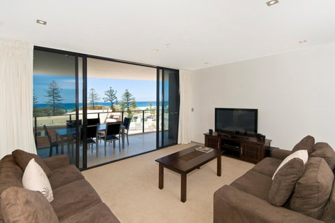 Ambience On Burleigh Beach - Tourism Guide 28