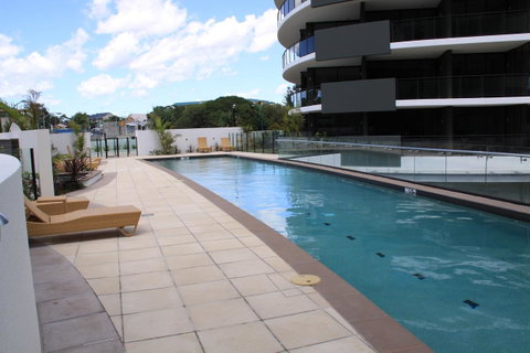 Ambience On Burleigh Beach - Tourism Guide 30