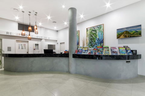 Sunshine Tower Hotel - Tourism Guide 24