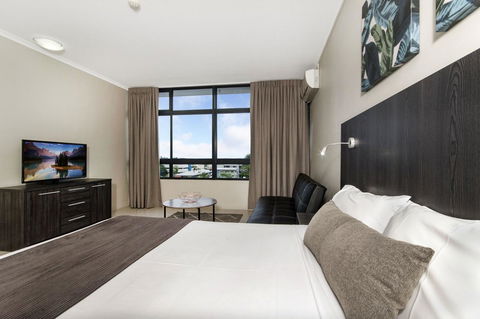 Sunshine Tower Hotel - Tourism Guide 9