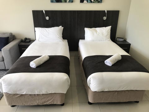 Sunshine Tower Hotel - Tourism Guide 6