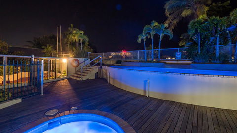 Sunshine Tower Hotel - Tourism Guide 12