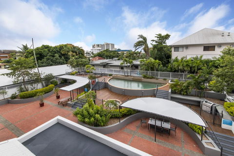 Sunshine Tower Hotel - Tourism Guide 17
