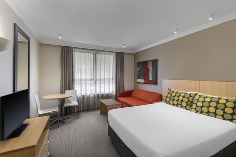Mercure Brisbane Garden City - Cruises Travel 6