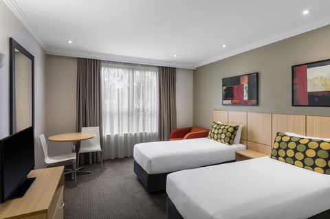Mercure Brisbane Garden City - Cruises Travel 4
