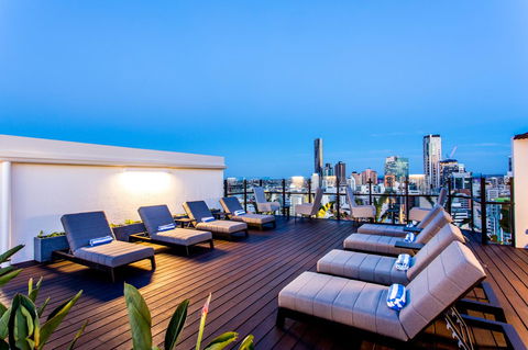 Hotel Grand Chancellor Brisbane - Cruises Travel 0
