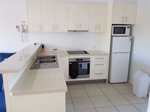Coolum Beach Getaway Resort - Travel Search 9