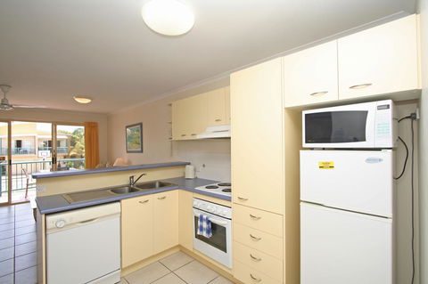 Coolum Beach Getaway Resort - Travel Search 27