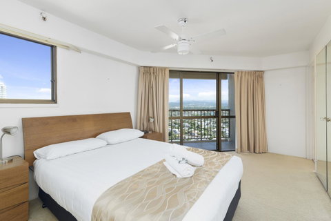 Burleigh Esplanade Apartments - Tourism Guide 29