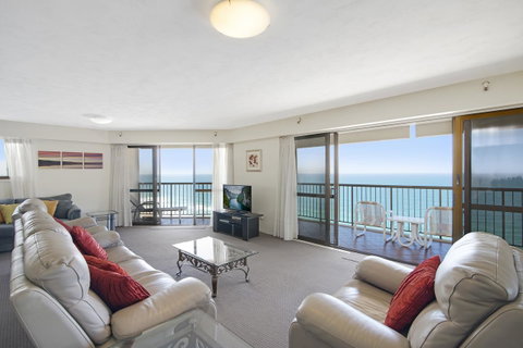 Burleigh Esplanade Apartments - Tourism Guide 38