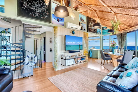 Burleigh Esplanade Apartments - Tourism Guide 5