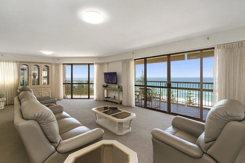 Burleigh Esplanade Apartments - Tourism Guide 37