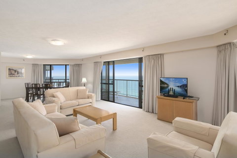 Burleigh Esplanade Apartments - Tourism Guide 16