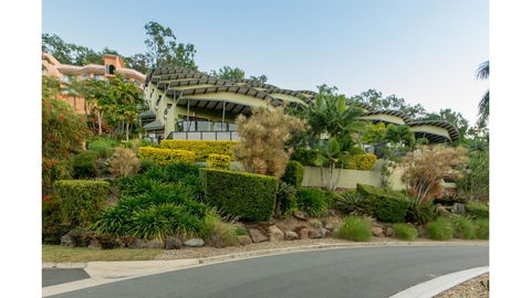 Paradise Penthouse At Waves - Airlie Beach - Travel Search 29