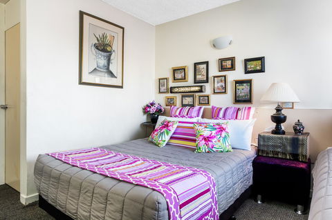 Airport Riverview Motel - Cruises Travel 5