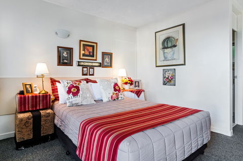 Airport Riverview Motel - Cruises Travel 7