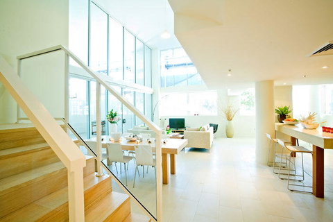 Lanai Riverside Apartments - Tourism Guide 10