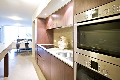 Lanai Riverside Apartments - Tourism Guide 16