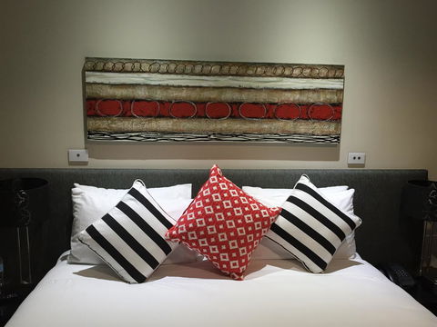 Calamvale Hotel Suites And Conference Centre - Cruises Travel 0