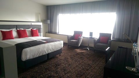 Calamvale Hotel Suites And Conference Centre - Cruises Travel 20
