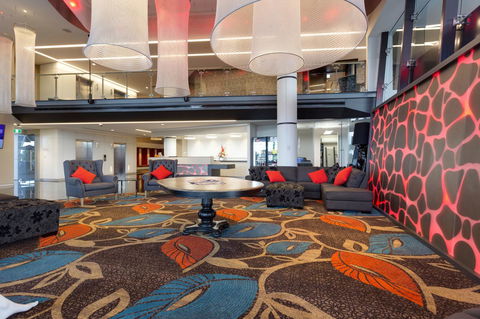 Calamvale Hotel Suites And Conference Centre - Cruises Travel 11