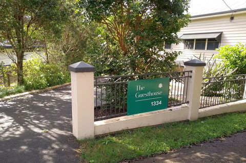 The Guesthouse Maleny - Travel Search 3