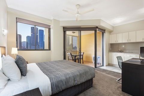 Bridgewater Apartments - Cruises Travel 6