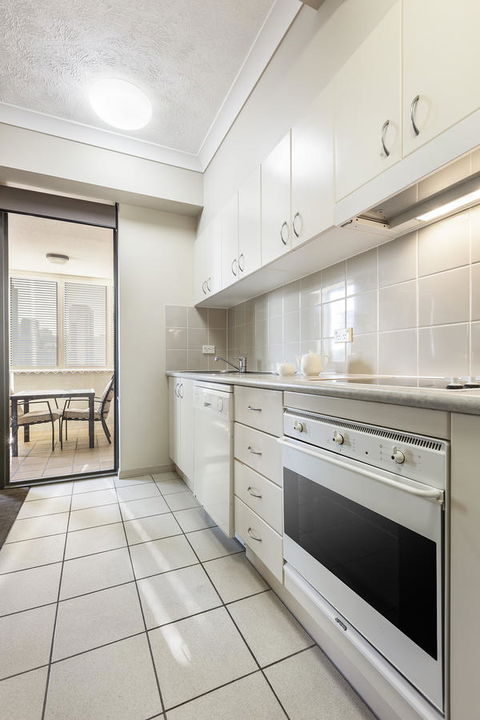 Bridgewater Apartments - Cruises Travel 9