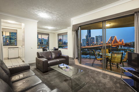 Bridgewater Apartments - Cruises Travel 5