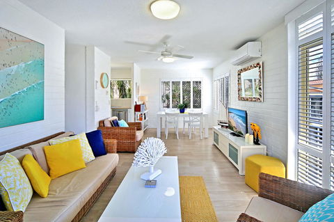 Surf Dance Apartments - Travel Search 14