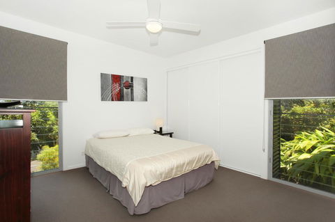 224 Centenary Heights Road Coolum Beach, 500 Dollar Bond, Linen Included - Travel Search 11