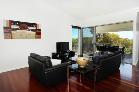 224 Centenary Heights Road Coolum Beach, 500 Dollar Bond, Linen Included - Travel Search 5