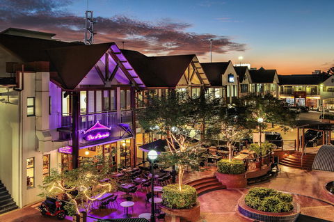Central Brunswick Apartment Hotel - Cruises Travel 28