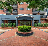 Central Brunswick Apartment Hotel - Cruises Travel