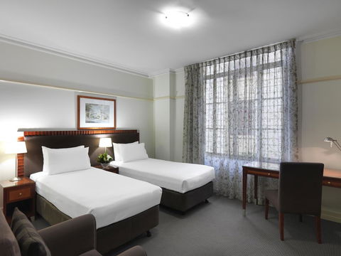 Adina Apartment Hotel Brisbane Anzac Square - Cruises Travel 3