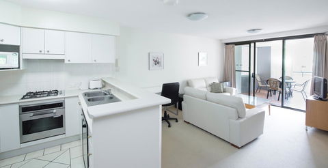 The Oasis Apartments - Cruises Travel 5