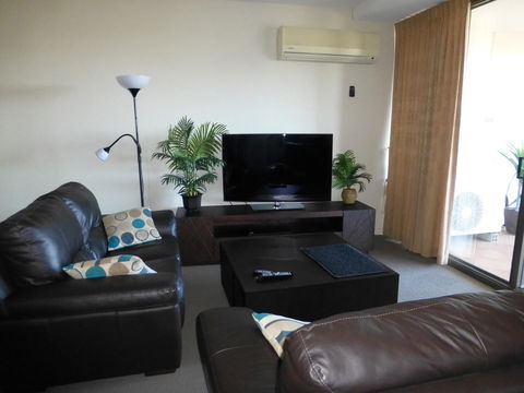 The Oasis Apartments - Cruises Travel 7