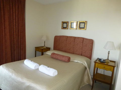 The Oasis Apartments - Cruises Travel 18