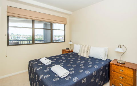 The Oasis Apartments - Cruises Travel 12