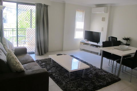 Spring Hill Mews Apartments - Cruises Travel 14
