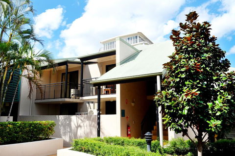 Spring Hill Mews Apartments - Cruises Travel 9