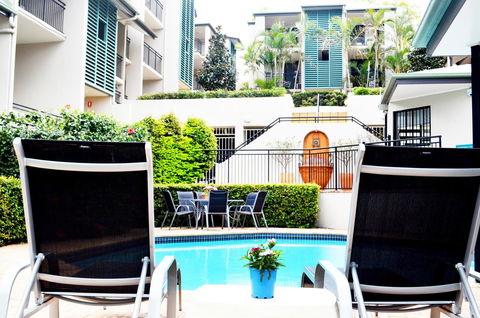 Spring Hill Mews Apartments - Cruises Travel 7