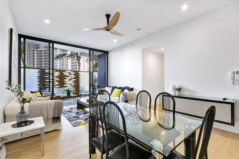 Oracle, 2 & 3 Bedroom Apartments - We Accommodate - Tourism Guide 22