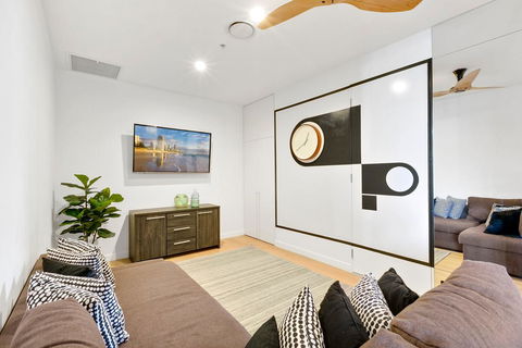 Oracle, 2 & 3 Bedroom Apartments - We Accommodate - Tourism Guide 19