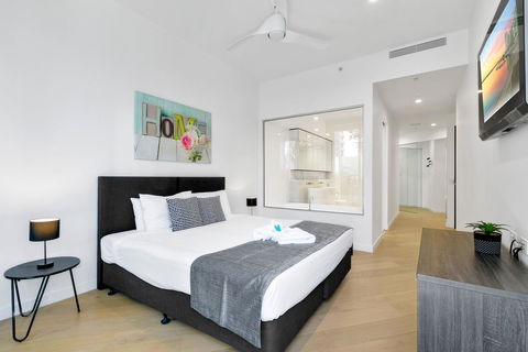 Oracle, 2 & 3 Bedroom Apartments - We Accommodate - Tourism Guide 14